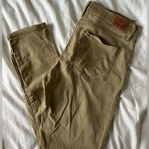 Women’s Khaki Levi Jeans